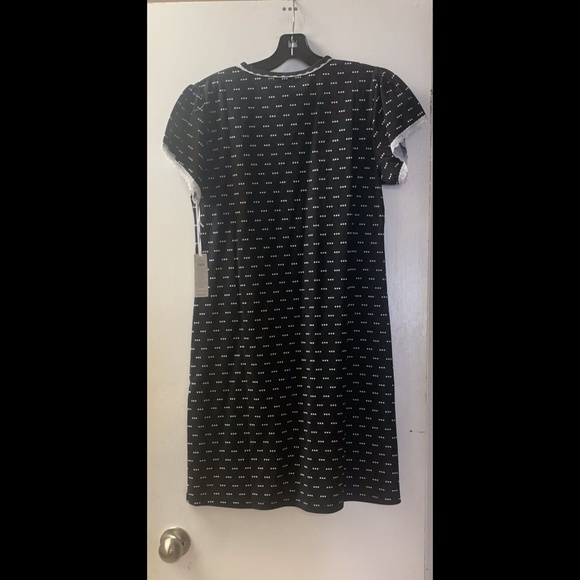 📦 Capsleeve Night-shirt - Picture 4 of 4